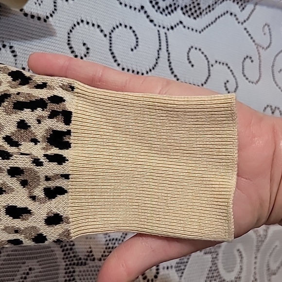 🎲 NWT Who What Wear Shadow Leopard Print Sweater - Picture 6 of 7
